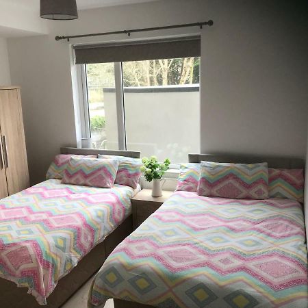 גלוואיי Newcastle Guest House מראה חיצוני תמונה